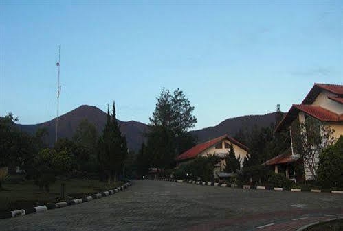 Berlian Resort Cipanas  Exterior foto